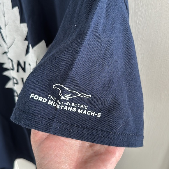 New Toronto Maple Leaf size: xl - Picture 3 of 3